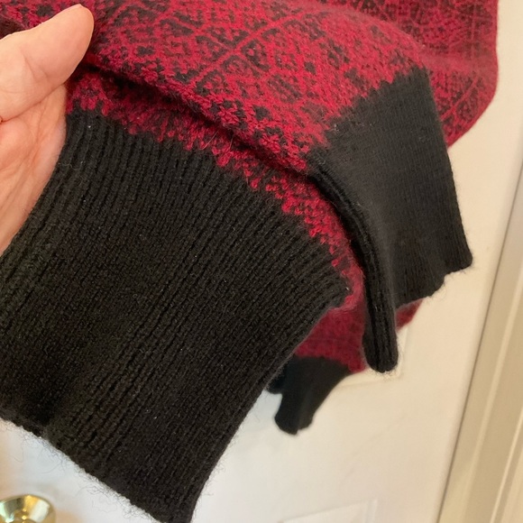 Alan Paine Men’s Cashmere Sweater XL, maroon with black print and details, Lux! - Picture 5 of 13